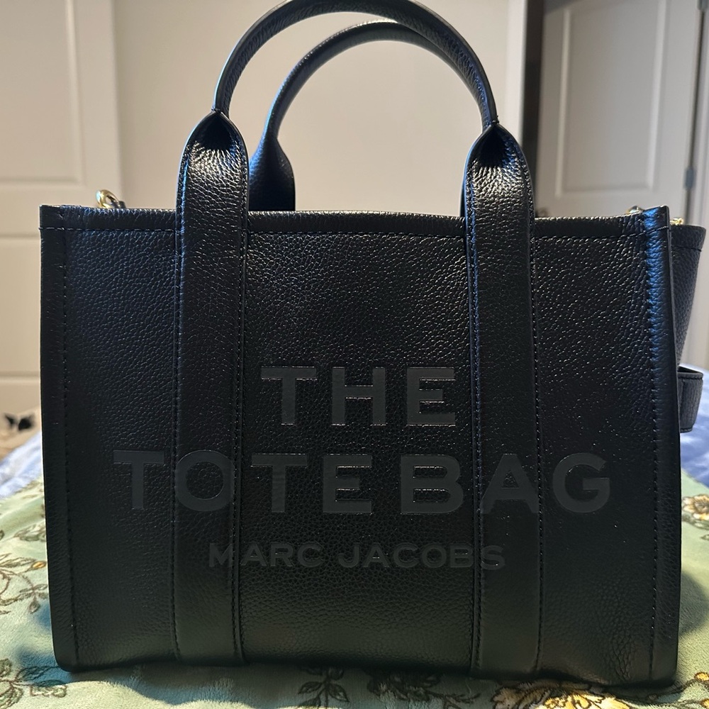 Marc Jacobs Black Leather Tote